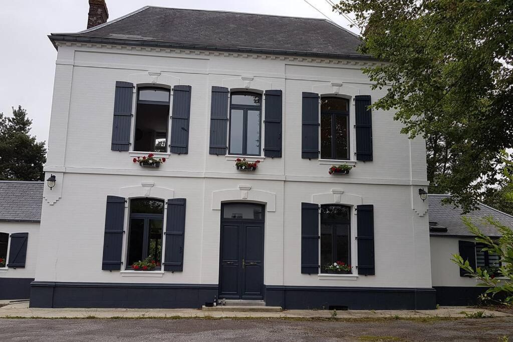 Maison De Maitre. Calme, Wifi, Cour Fermee. Feuquieres-en-Vimeu Bagian luar foto